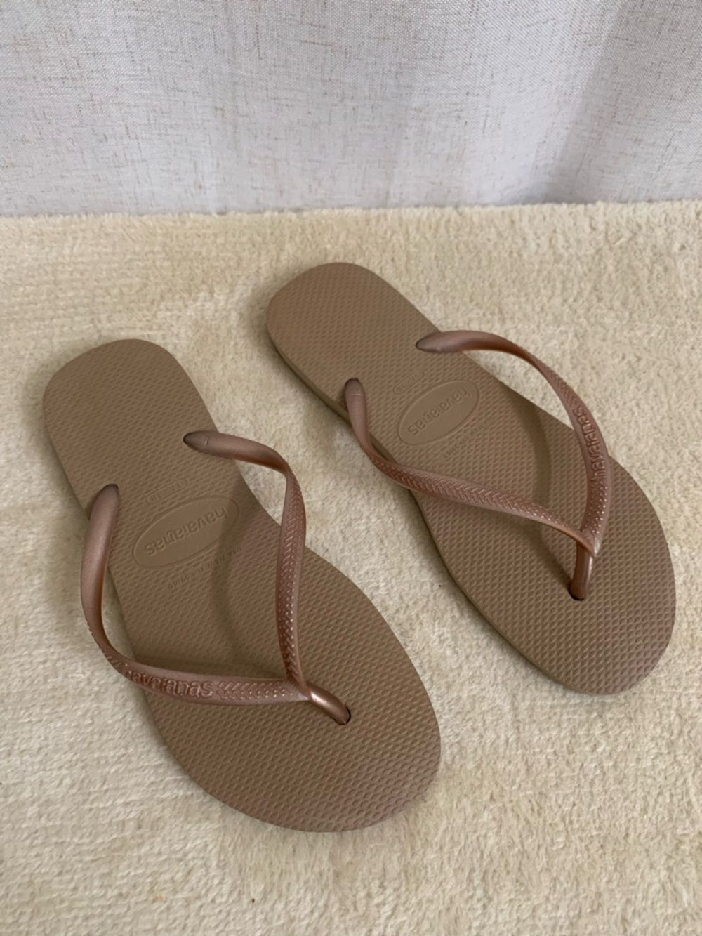 Havaianas Women's 7/8 US Flip Flops in Tan Rose Gold EUR 39/40